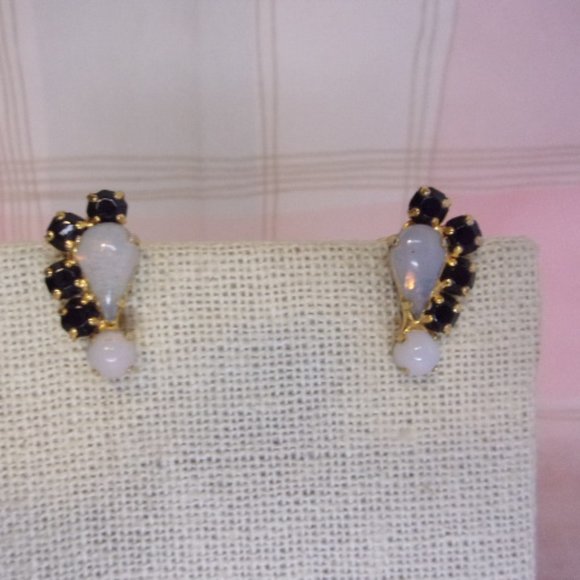 Faux Opal Sapphire Gold Tone Screw Back Earrings - Picture 1 of 6